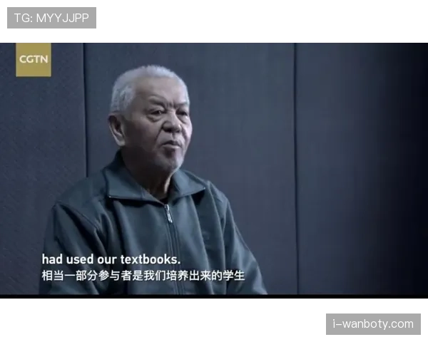 裁判体系中第四官员在换人和技术区的权限与职责 裁判体系中第四官员在换人和技术区的权限与职责